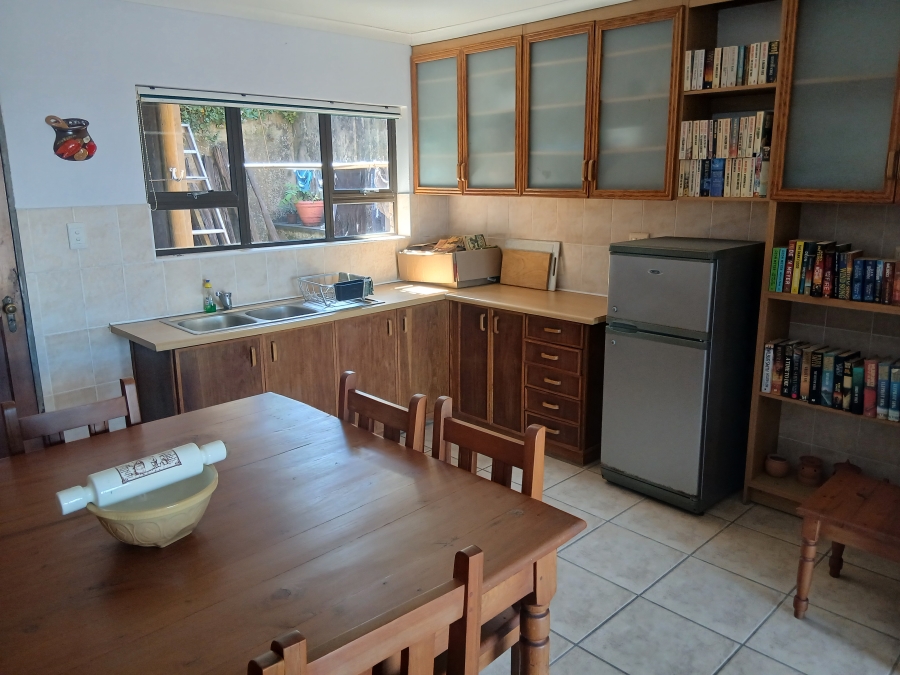 4 Bedroom Property for Sale in Marshstrand Eastern Cape